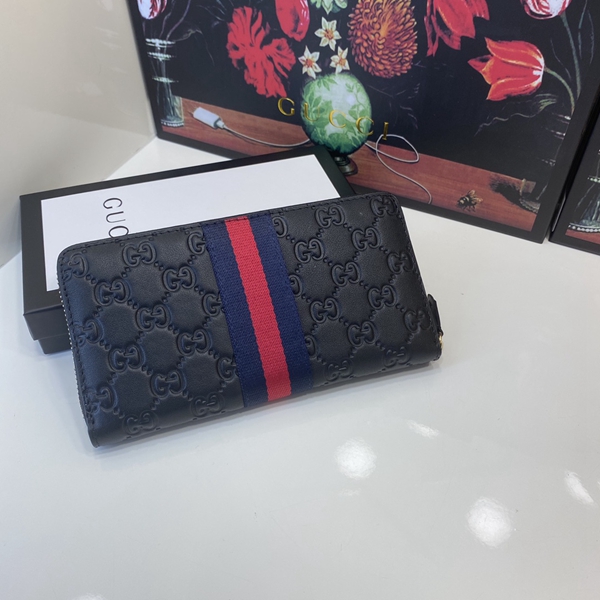 グッチ財布コピー背面デザイン